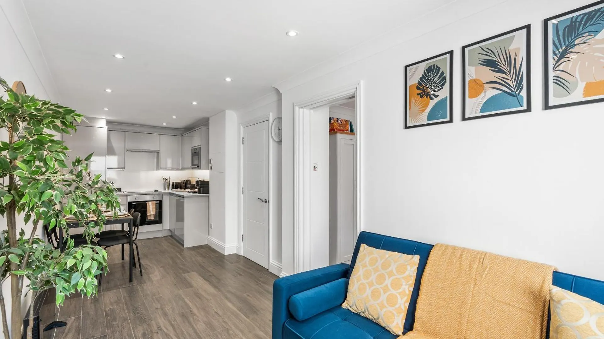 Brighton Bliss - Your Perfect Short, Medium Or Longer Term Stay דירה